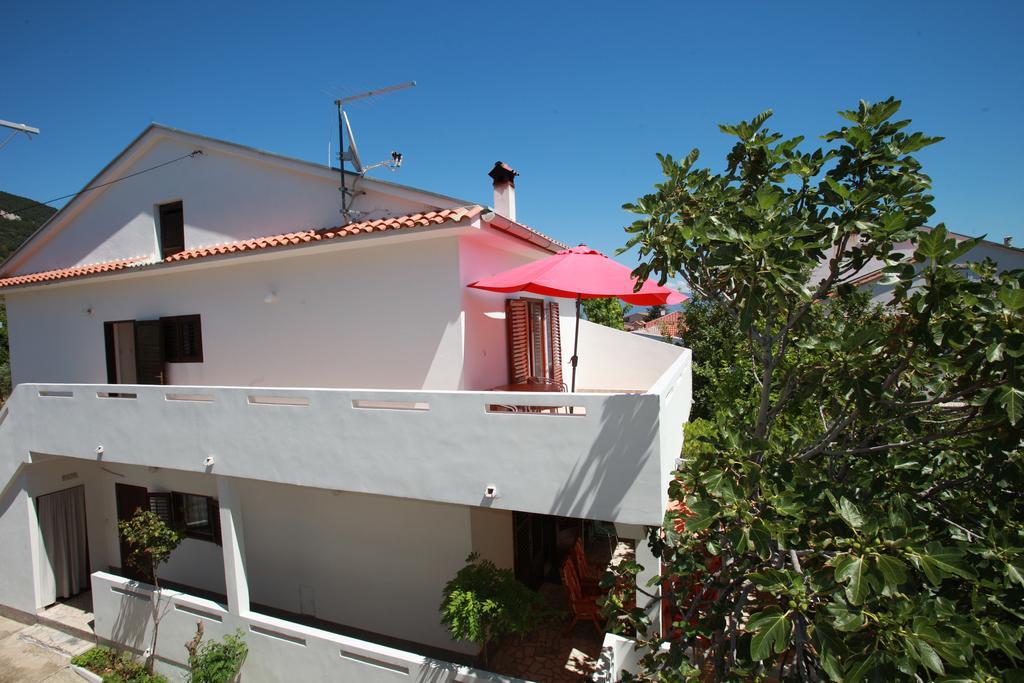 Apartments Reljic With Terrace Baška Kültér fotó