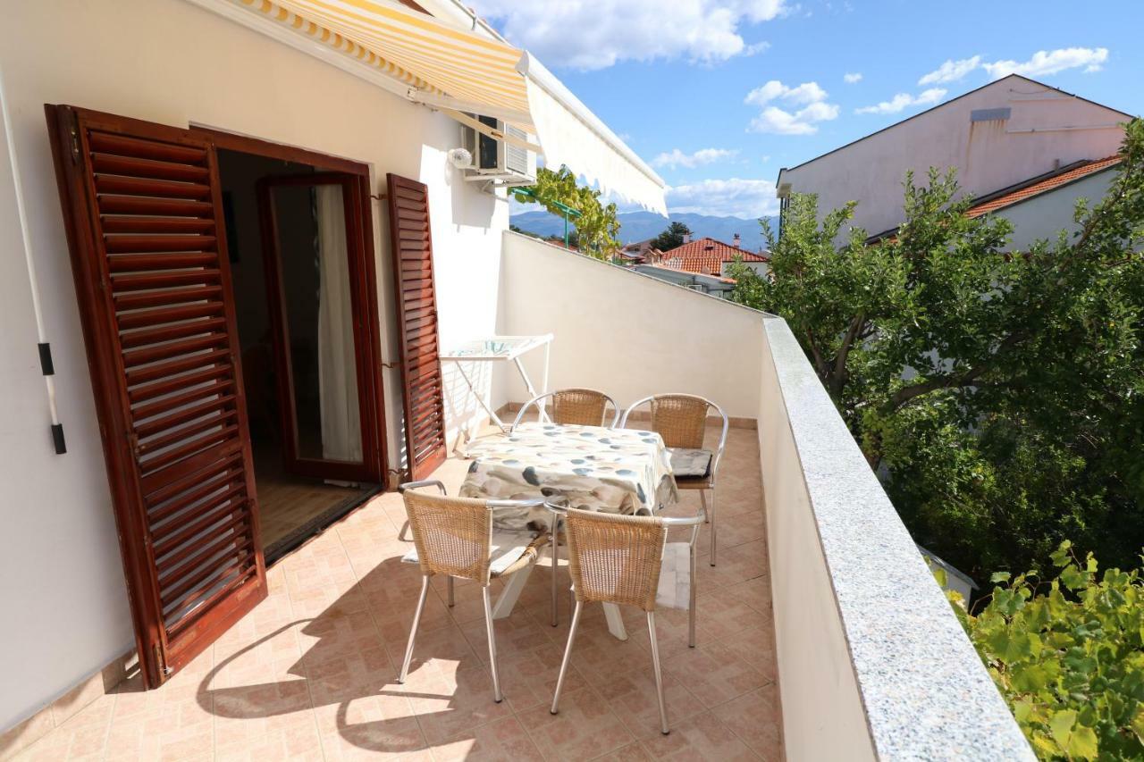 Apartments Reljic With Terrace Baška Kültér fotó