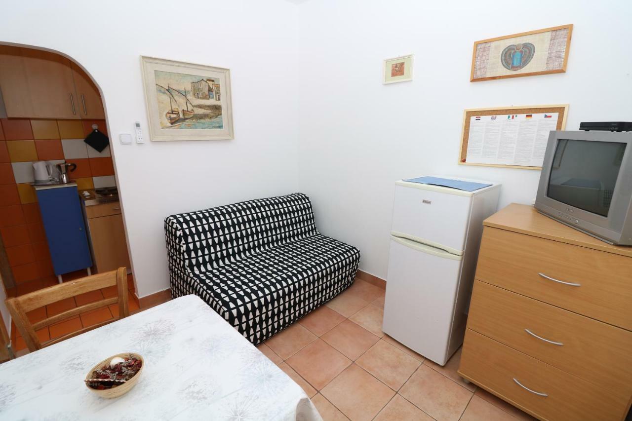 Apartments Reljic With Terrace Baška Kültér fotó
